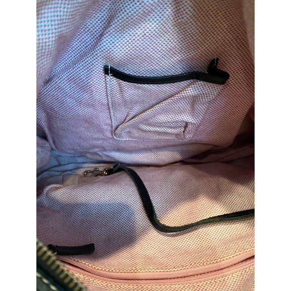 Dooney and Bourke Black Leather‎ Purse, satchel style, beautiful detail - Picture 5 of 15